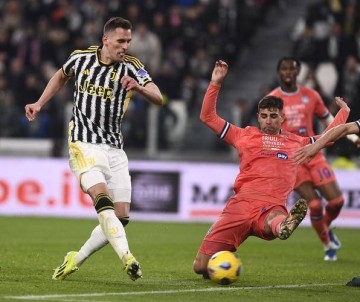 意甲焦点对决:尤文图斯主场迎乌迪内斯,欧冠资格之争添悬念