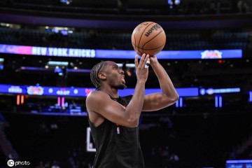 马克西因手指伤势本赛季报销 76人三巨头草草收场