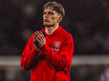 曼联更衣室没有秘密!英媒曝阿莫林对加纳乔放狠话:夏窗必须离队