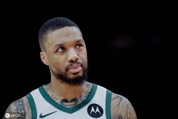 利拉德血栓休战重创雄鹿 表哥组合豪赌已彻底失败?