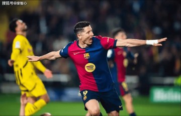 欧冠射手榜:拉菲尼亚12球领跑,莱万11球紧随其后!凯恩10球!