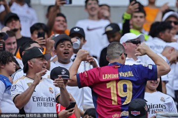 西甲赛程再现争议！皇马6轮主场优势引爆网络，球迷怒斥：又是老套路