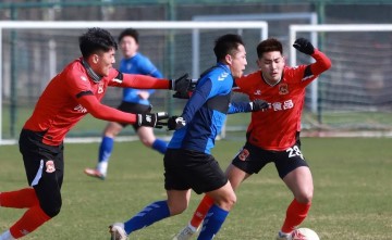 毛伟杰有望加盟法甲球队欧塞尔,引发球迷关注