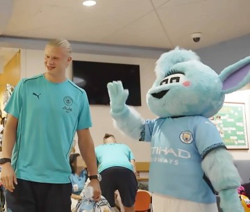 曼城否认哈兰德击打吉祥物头部致员工受伤，员工指控：想掩盖事实